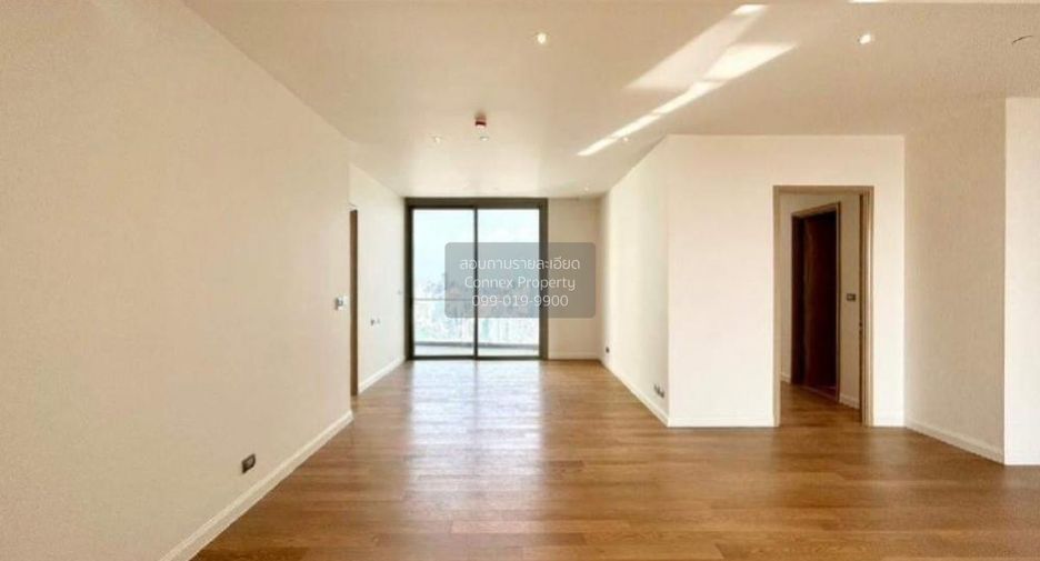 Condo en venta de 3 habitaciones en Khlong San, Bangkok