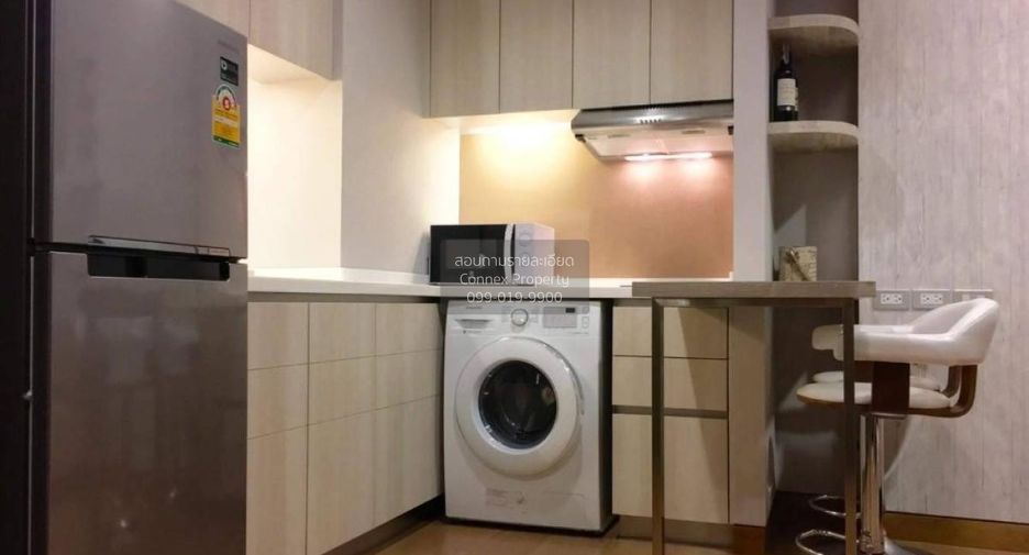 For sale 1 bed condo in Khlong Toei, Bangkok