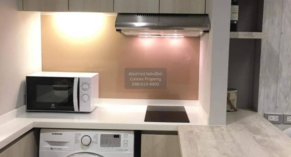 For sale 1 bed condo in Khlong Toei, Bangkok