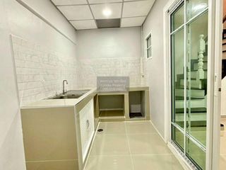 Reihenhaus zum Kauf mit 3 Zimmer in Bang Bua Thong, Nonthaburi