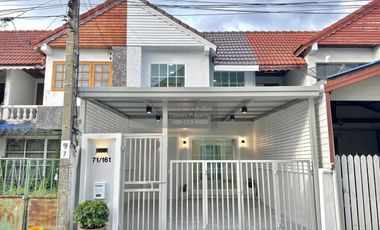 For sale 3 bedrooms townhouse in Mueang Nonthaburi, Nonthaburi