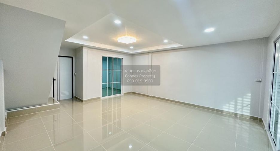For sale 3 bedrooms townhouse in Mueang Nonthaburi, Nonthaburi