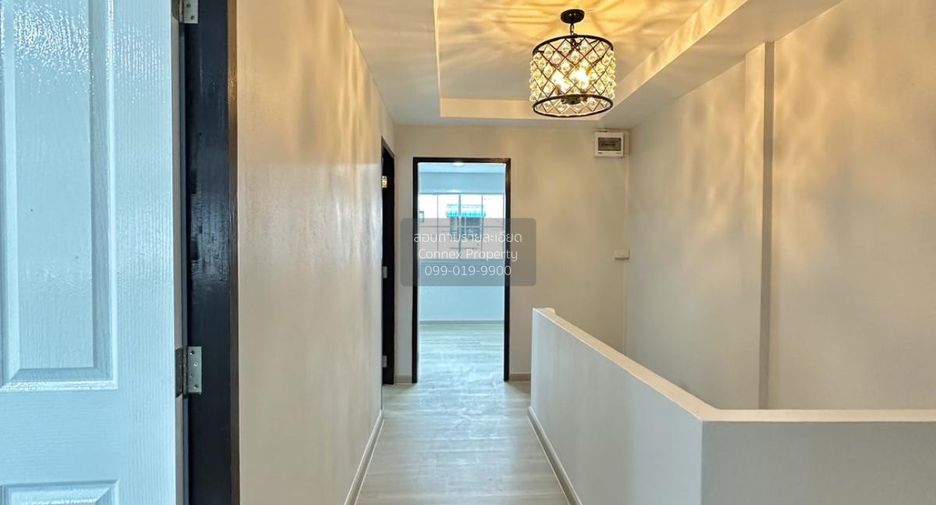 For sale 3 bedrooms townhouse in Mueang Nonthaburi, Nonthaburi