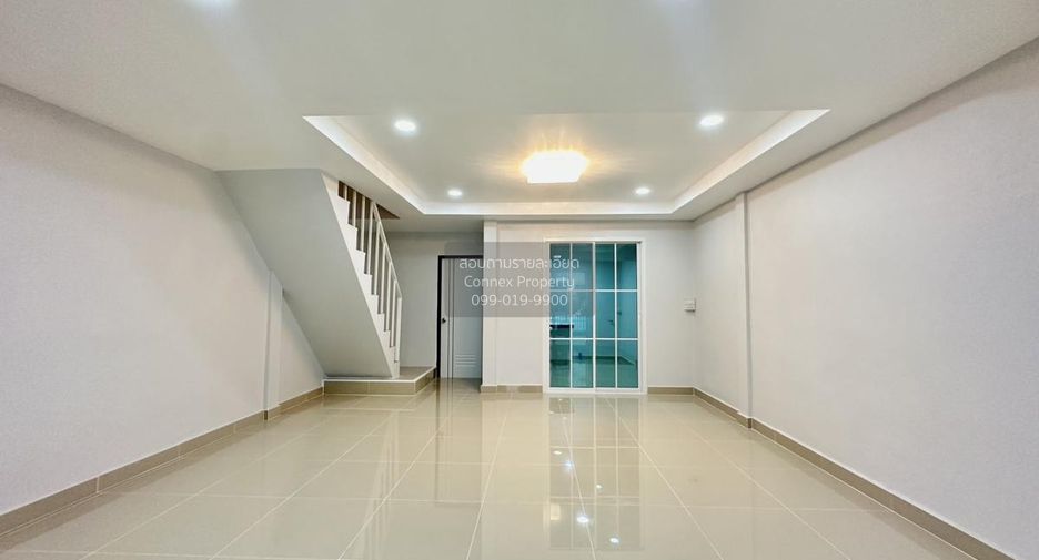 For sale 3 bedrooms townhouse in Mueang Nonthaburi, Nonthaburi