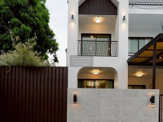 For sale 3 bedrooms house in Bang Kapi, Bangkok