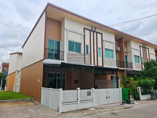 Reihenhaus zum Kauf mit 3 Zimmer in Phra Pradaeng, Samut Prakan