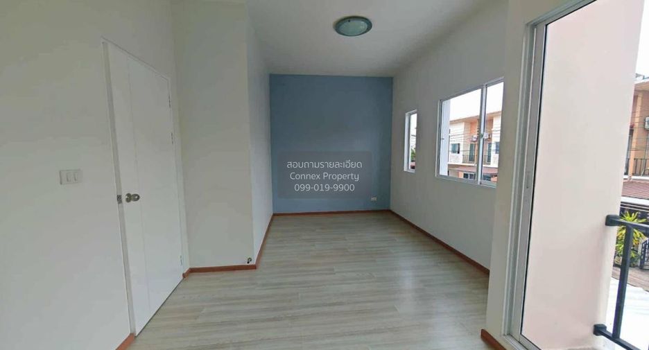 Reihenhaus zum Kauf mit 3 Zimmer in Phra Pradaeng, Samut Prakan