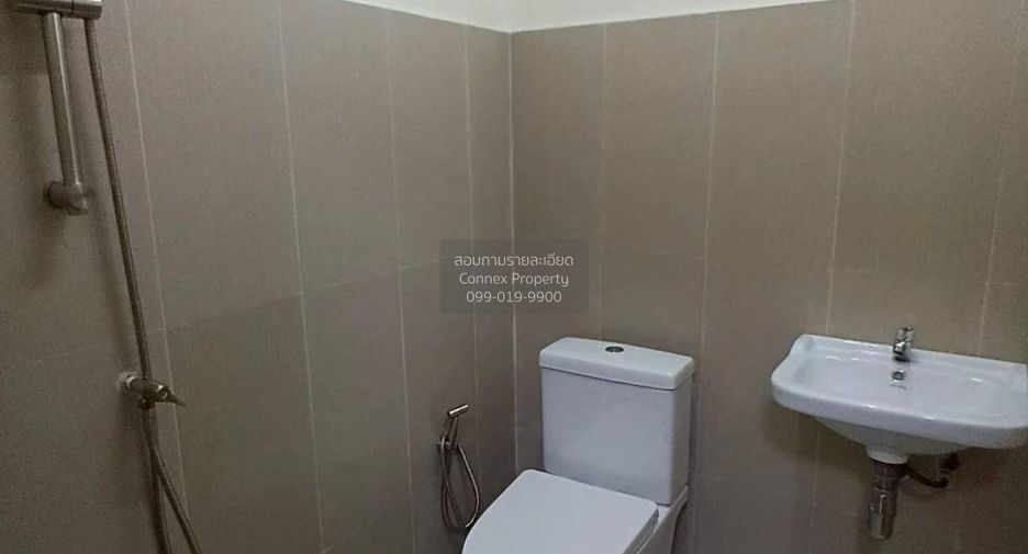 For sale 2 bedrooms townhouse in Bang Khun Thian, Bangkok