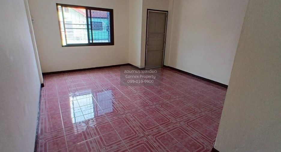 For sale 2 bedrooms townhouse in Bang Khun Thian, Bangkok