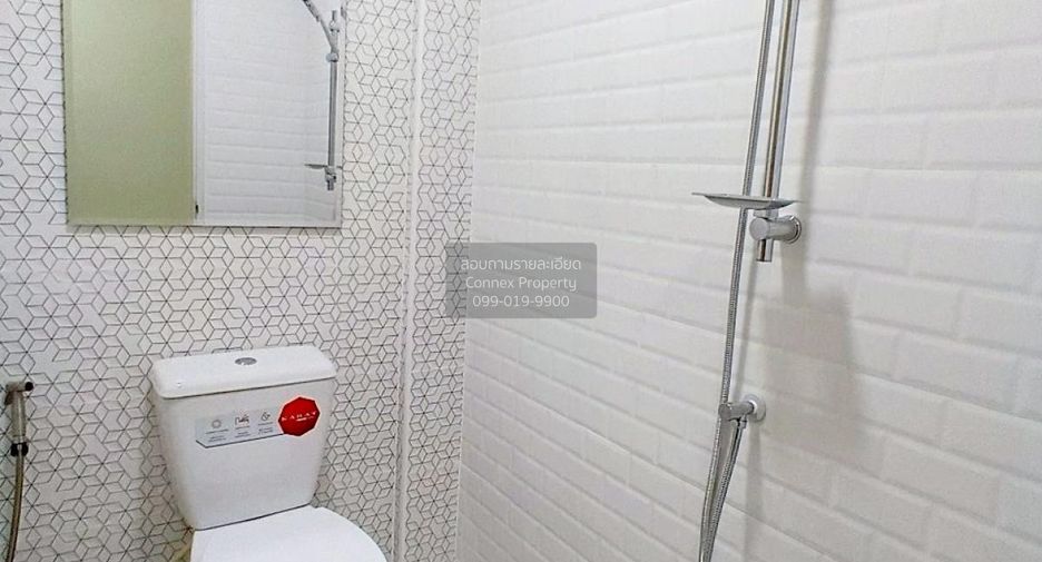 For sale 3 bedrooms townhouse in Bang Khun Thian, Bangkok