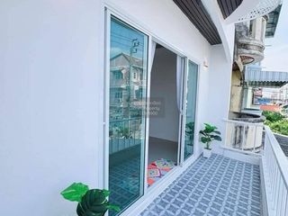 Casa adosada en venta de 5 habitaciones en Nong Khaem, Bangkok