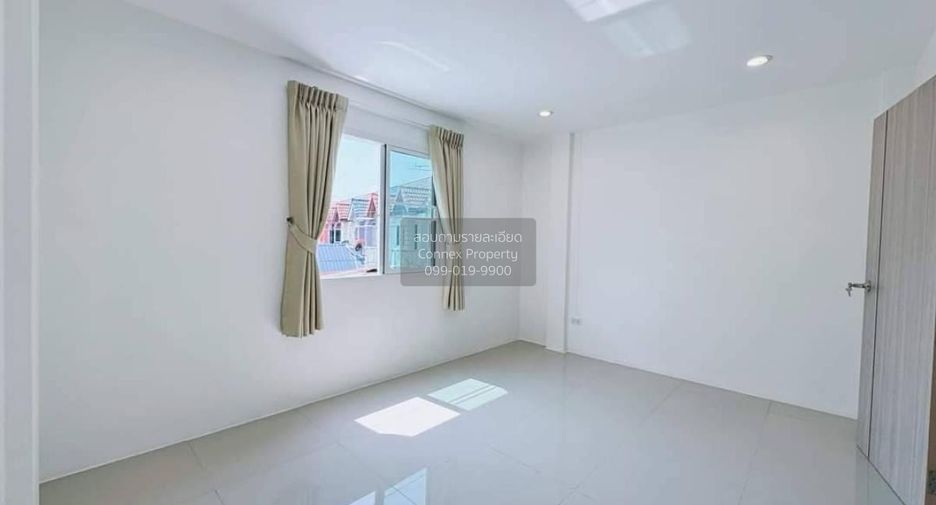 Casa adosada en venta de 5 habitaciones en Nong Khaem, Bangkok