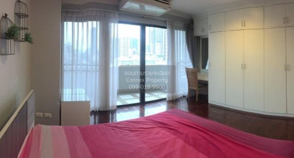 For sale 3 bedrooms condo in Watthana, Bangkok