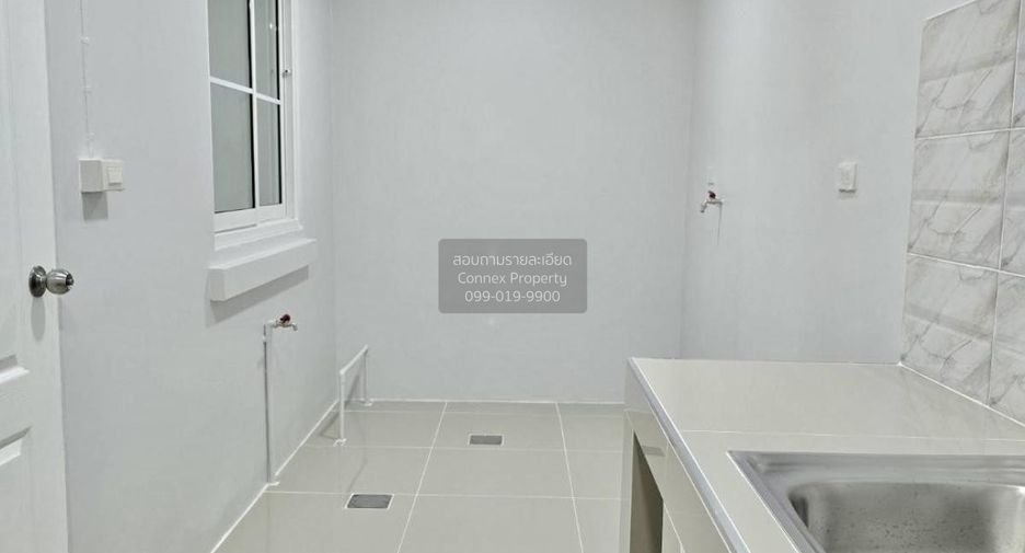 For sale 3 bedrooms townhouse in Bang Bua Thong, Nonthaburi