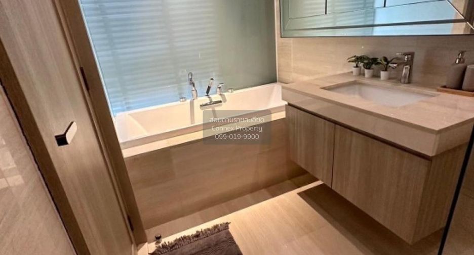 For sale 1 bed condo in Khlong Toei, Bangkok