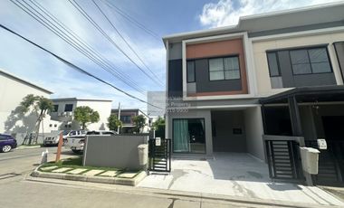 Casa adosada en venta de 2 habitaciones en Bang Yai, Nonthaburi