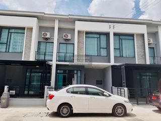 出售 3 卧室 联排别墅 在 Bang Kruai, Nonthaburi