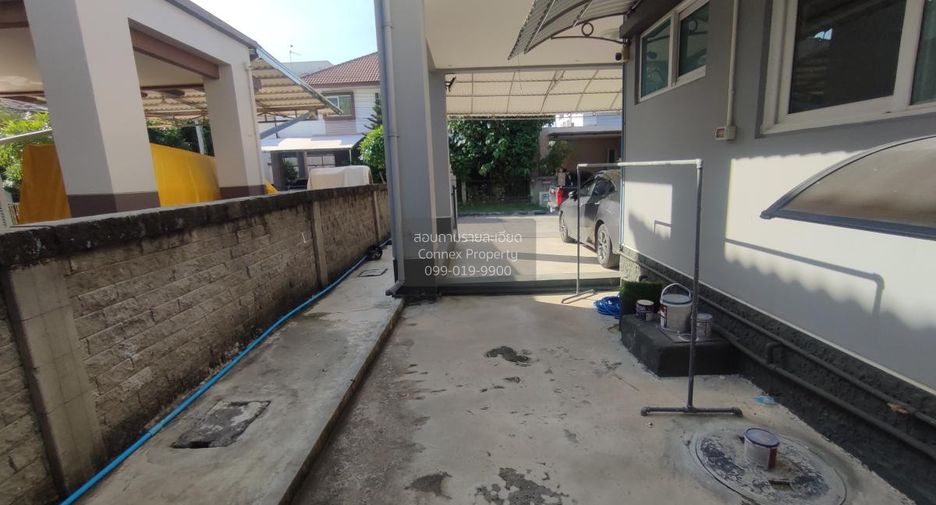 À vendre 3 chambres maison à Bang Khun Thian, Bangkok
