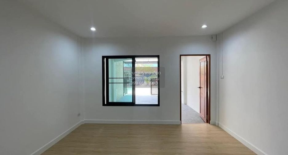 For sale 2 bedrooms townhouse in Khlong Sam Wa, Bangkok