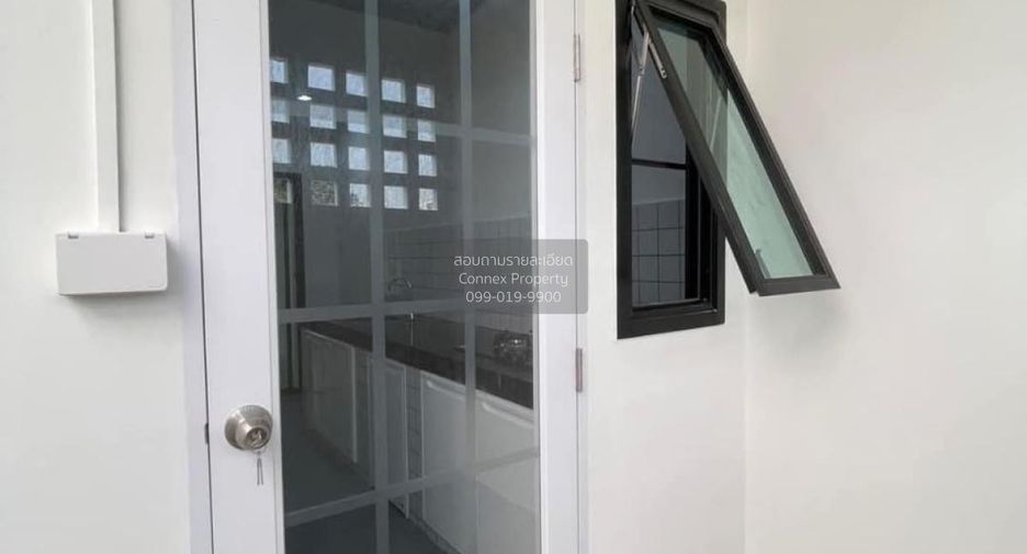 For sale 2 bedrooms townhouse in Khlong Sam Wa, Bangkok