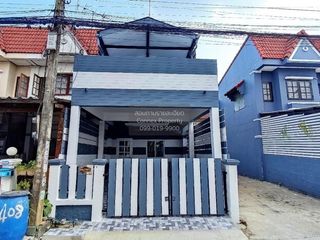 For sale 2 bedrooms townhouse in Lam Luk Ka, Pathum Thani