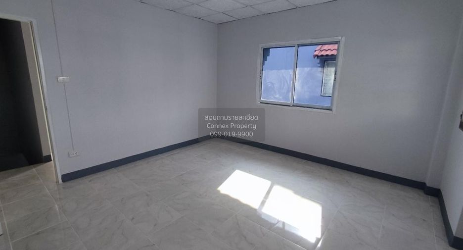 Casa adosada en venta de 2 habitaciones en Lam Luk Ka, Pathum Thani