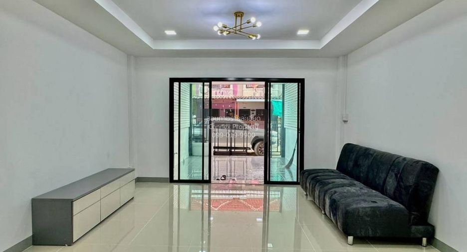For sale 2 bedrooms townhouse in Pak Kret, Nonthaburi