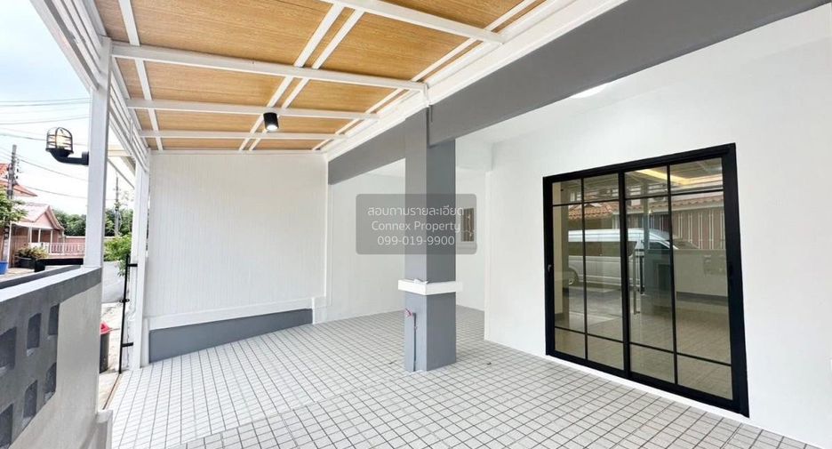Casa adosada en venta de 3 habitaciones en Bang Yai, Nonthaburi