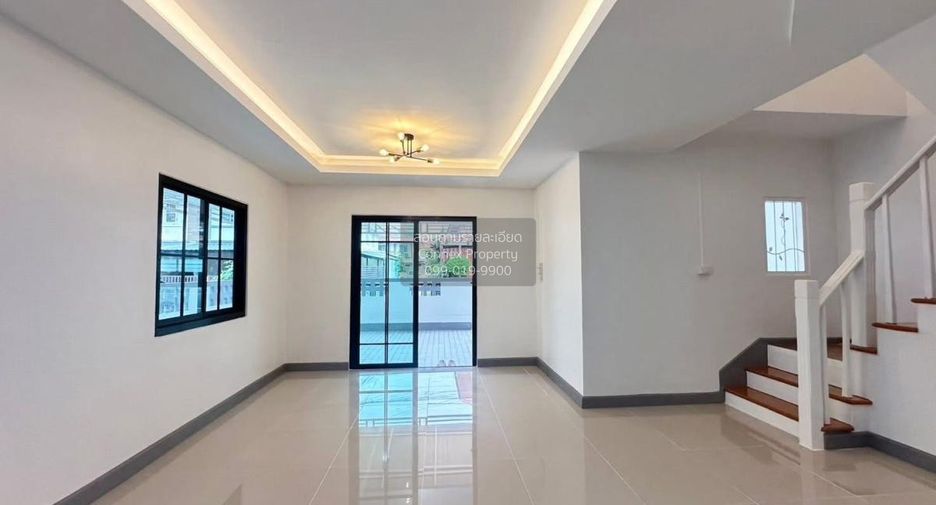 Casa adosada en venta de 3 habitaciones en Bang Yai, Nonthaburi