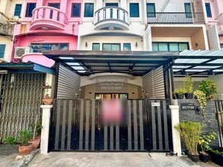 出售 5 卧室 联排别墅 在 Nong Khaem, 曼谷