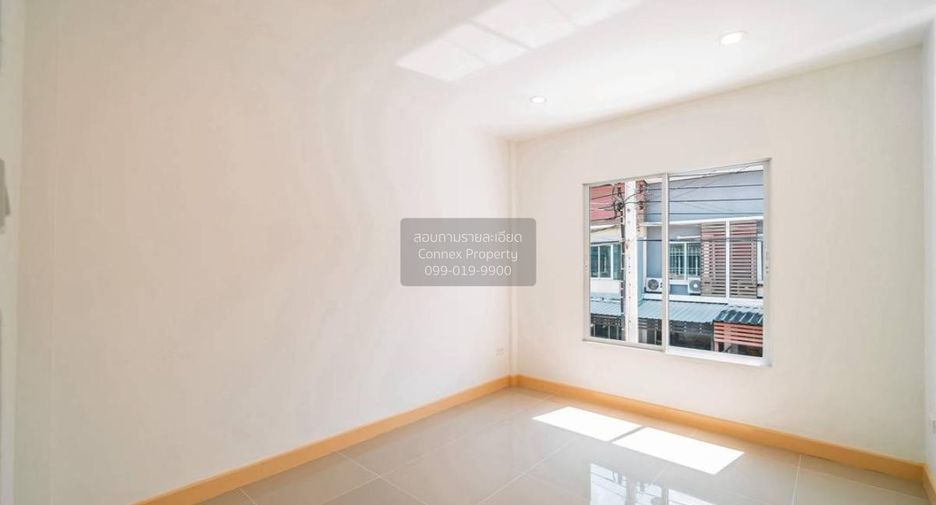 For sale 4 bedrooms townhouse in Bang Bua Thong, Nonthaburi