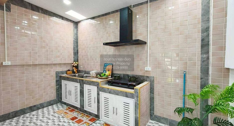 Casa adosada en venta de 2 habitaciones en Lat Krabang, Bangkok
