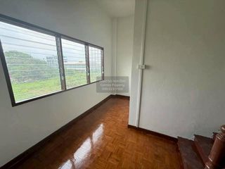 Reihenhaus zum Kauf mit 3 Zimmer in Suan Luang, Bangkok