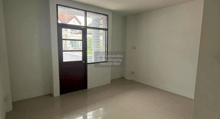 Reihenhaus zum Kauf mit 3 Zimmer in Suan Luang, Bangkok
