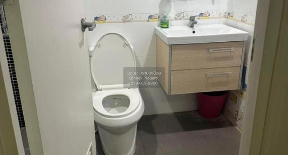 For sale 1 bed condo in Yan Nawa, Bangkok