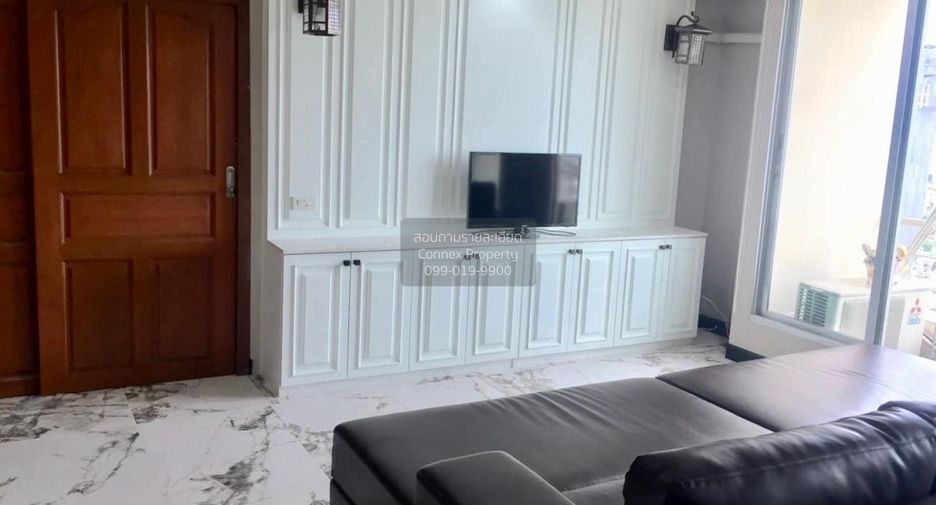 For sale 3 bedrooms condo in Ratchathewi, Bangkok