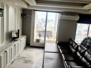 For sale 3 bedrooms condo in Ratchathewi, Bangkok
