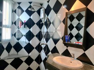 For sale 3 bedrooms condo in Ratchathewi, Bangkok