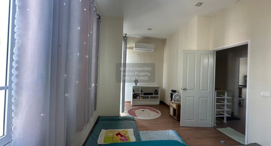 For sale 4 bedrooms townhouse in Mueang Nonthaburi, Nonthaburi