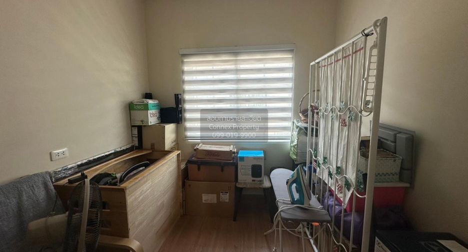 For sale 4 bedrooms townhouse in Mueang Nonthaburi, Nonthaburi