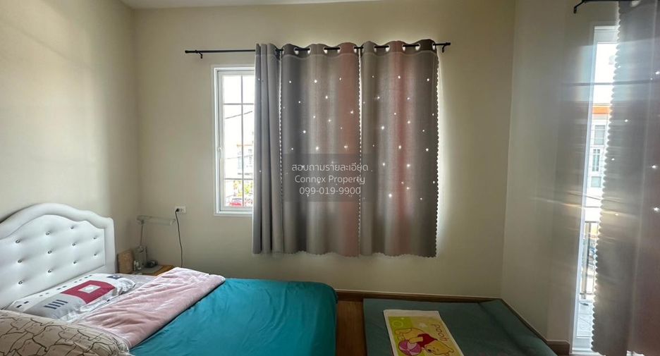 For sale 4 bedrooms townhouse in Mueang Nonthaburi, Nonthaburi