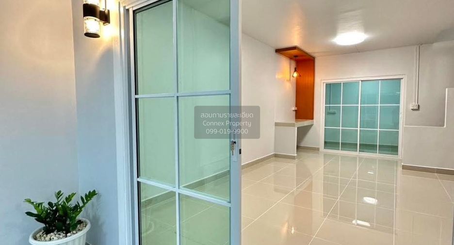 Casa adosada en venta de 3 habitaciones en Bang Yai, Nonthaburi