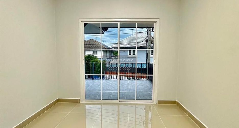 Casa adosada en venta de 3 habitaciones en Bang Yai, Nonthaburi