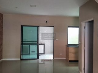 For sale 3 ベッドルーム townhouse in Bang Kruai, Nonthaburi