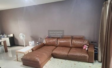 For sale 3 bedrooms townhouse in Lat Phrao, Bangkok