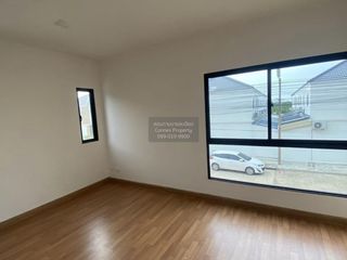 For sale 4 bedrooms house in Khlong Luang, Pathum Thani