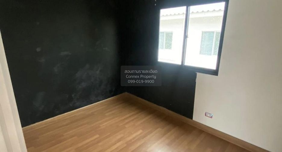 For sale 4 bedrooms house in Khlong Luang, Pathum Thani