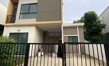 For sale 4 bedrooms house in Khlong Luang, Pathum Thani