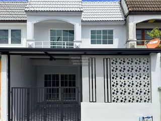 For sale 3 bedrooms townhouse in Thanyaburi, Pathum Thani