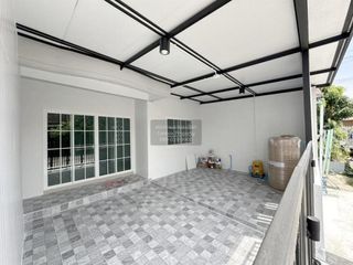 For sale 3 bedrooms townhouse in Thanyaburi, Pathum Thani